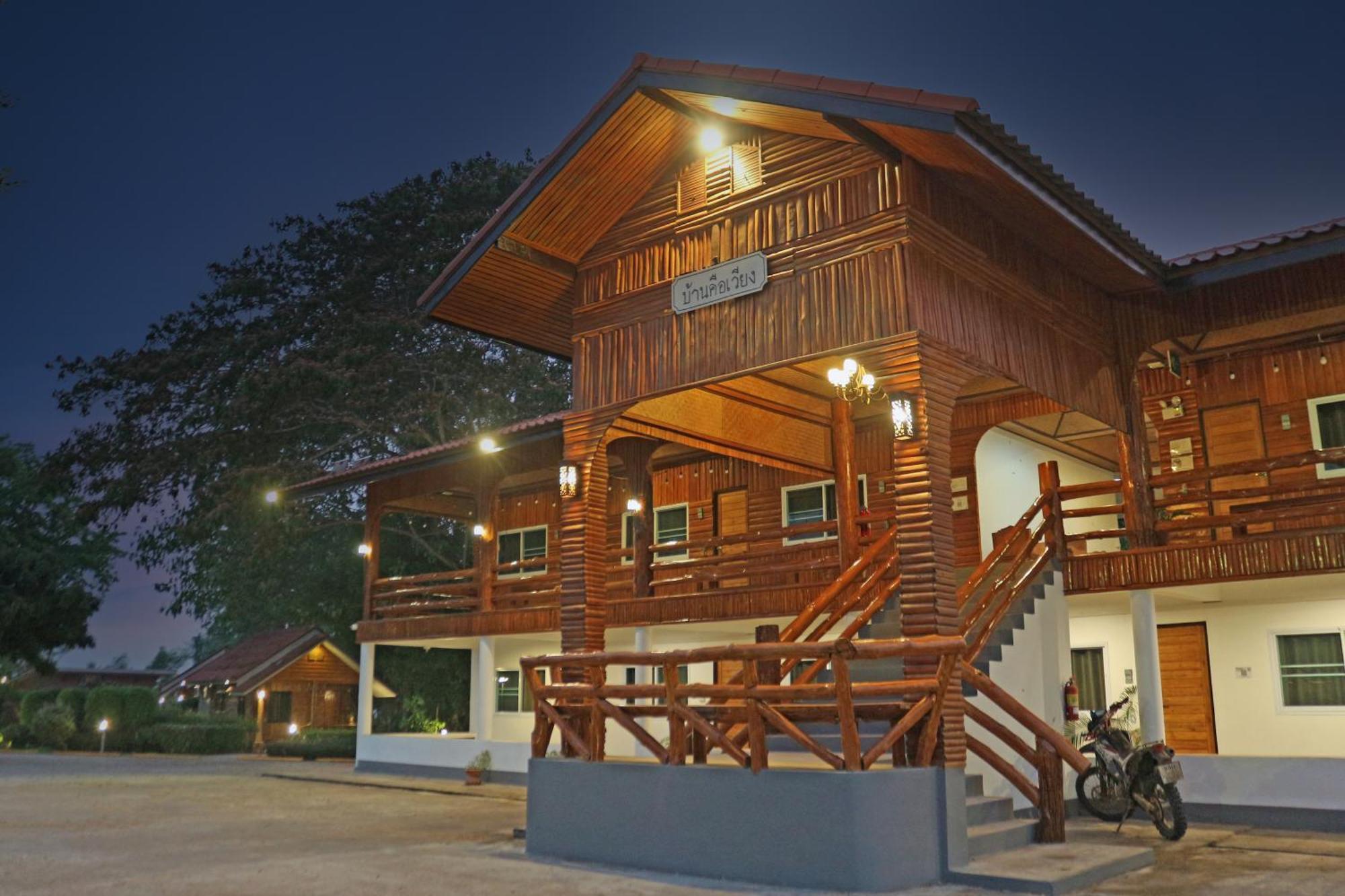 Baan Khue Wieng Resort Mae Sariang Bagian luar foto