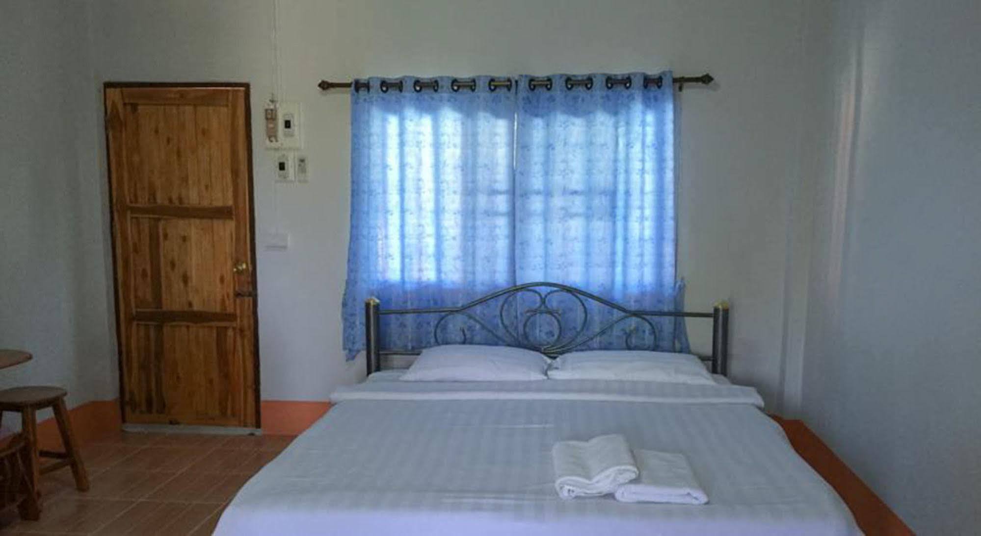 Baan Khue Wieng Resort Mae Sariang Bagian luar foto