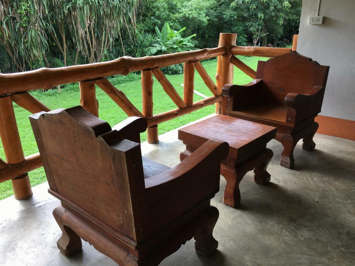 Baan Khue Wieng Resort Mae Sariang Bagian luar foto